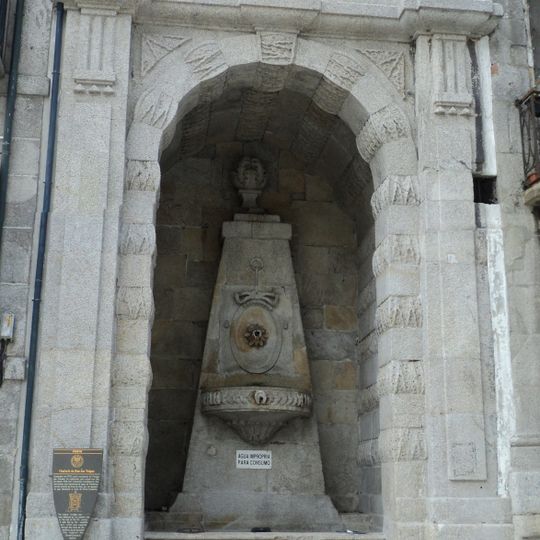 Fountain of Rua das Taipas