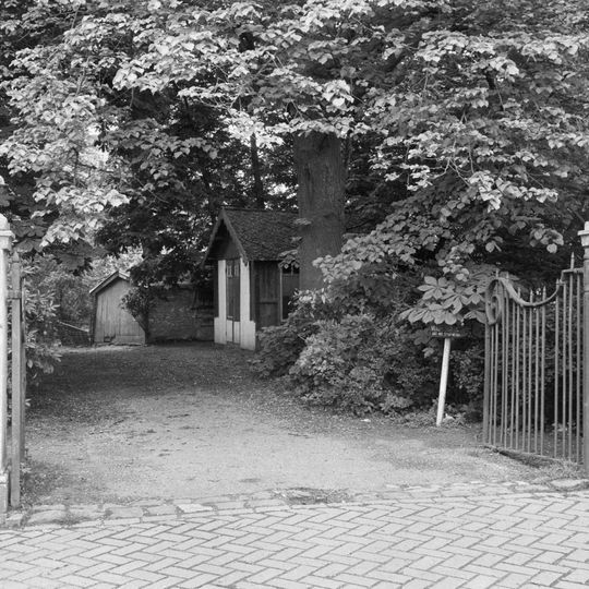 Hof te Zande: inrijhek