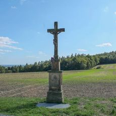 Kříž východně od Lipinky