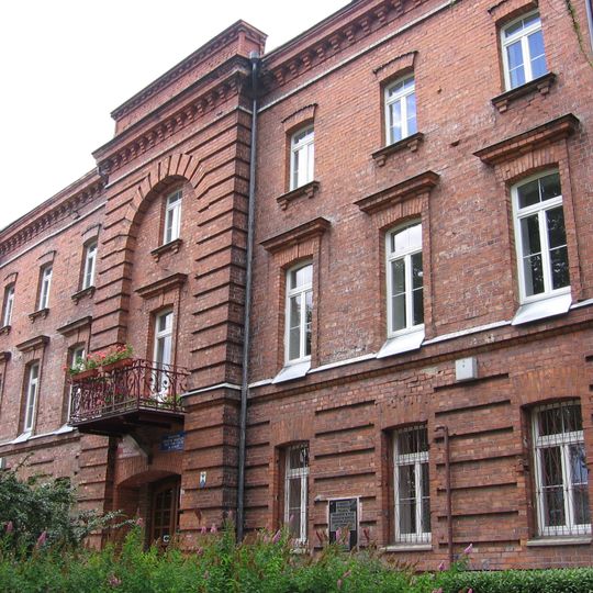 Budynek administracyjny, ob. szkoła muzyczna,