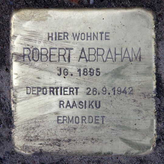 Stolperstein dedicated to Robert Abraham