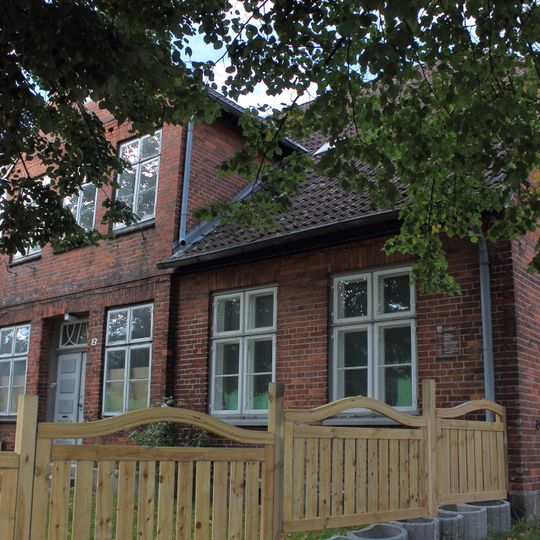 Konrad-Adenauer-Ring 8