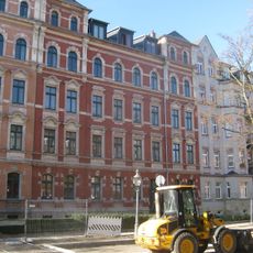 Mietshaus in geschlossener Bebauung mit Vorgarten Josephinenstraße 15