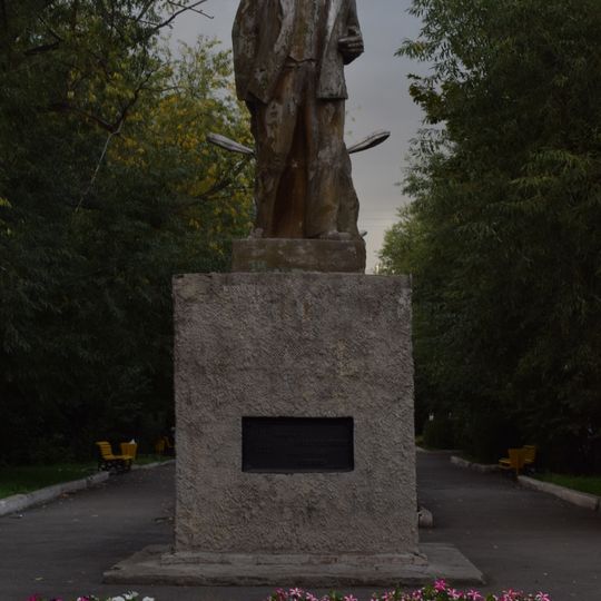 Памятник В.И. Ленину