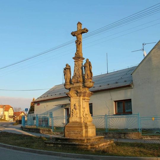 Kříž v Července ulice Nádražní