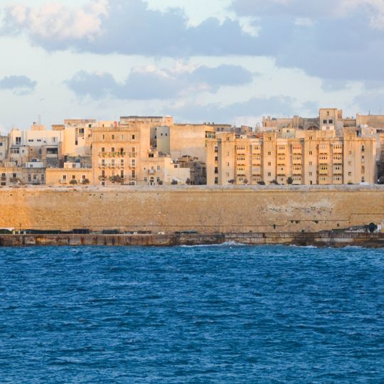 French Curtain - Valletta