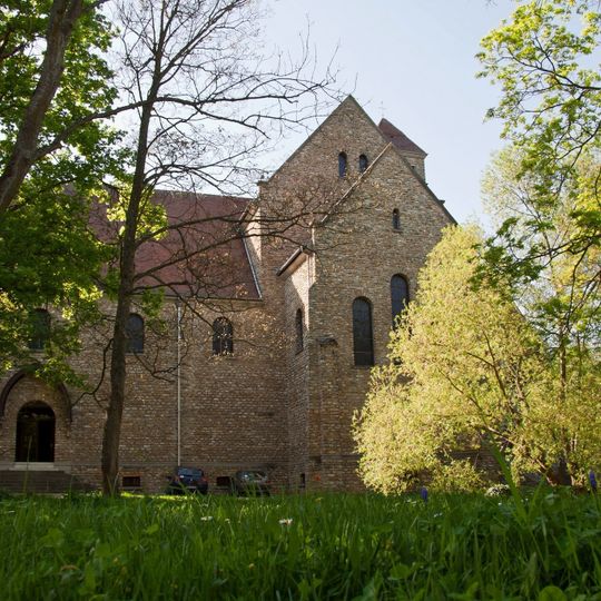Abbatiale Saint-Louis de l'abbaye bénédictine Saint-Louis-du-Temple de Vauhallan