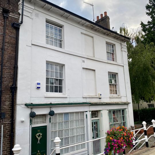 98 And 100, High Street