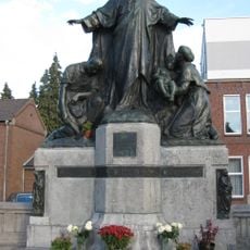 Statue of Sacred Heart of Jesus Christ