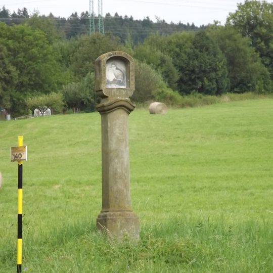 Boží muka s obrázkem na jihovýchodním okraji Potštejna