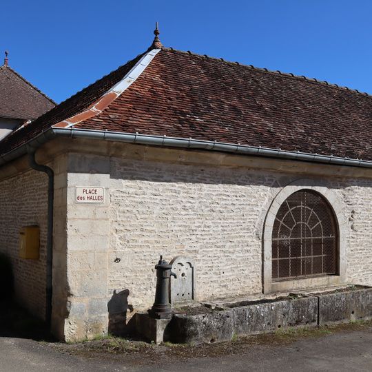 Halles de Montsaugeon