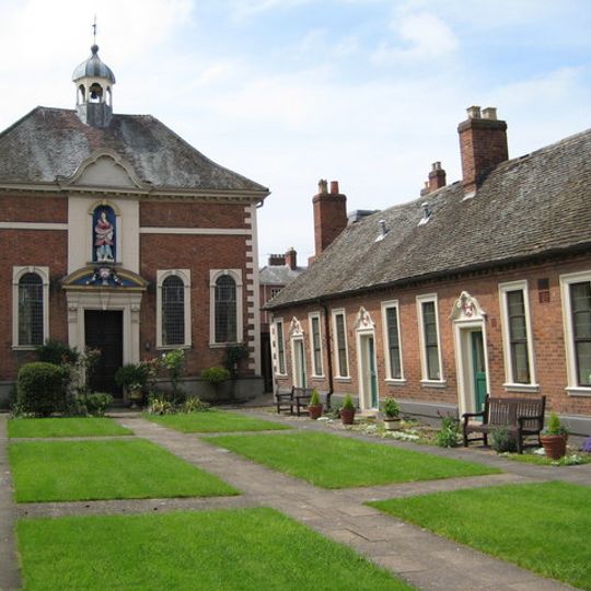 Berkeley's Hospital: Almshouses With Gatelodges, Piers And Gates