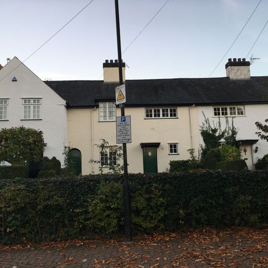 Nos. 15-19 Pen-y-dre