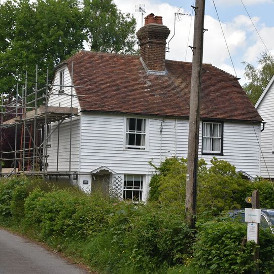 Corner Cottage  Folly Cottage