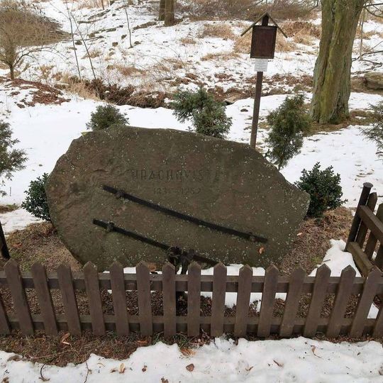 Památník zaniklé obce Hrachoviště