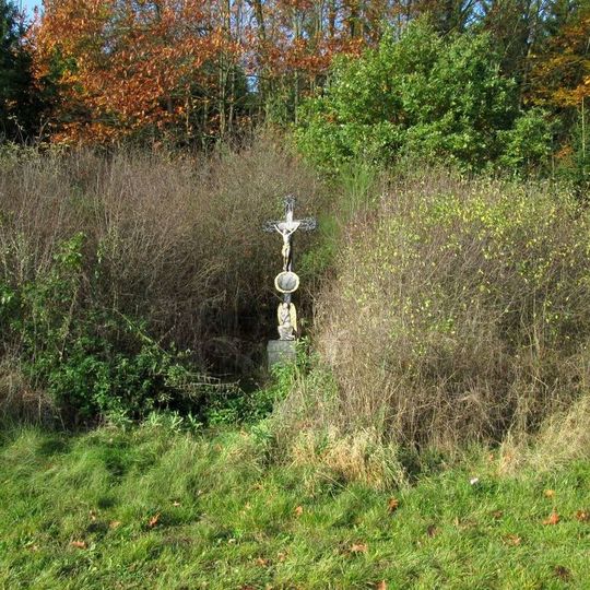 Kříž západně od Podruhlí