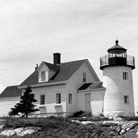 Pumpkin Island Light