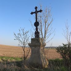 Kříž u silnice 152 u Mladoňovic