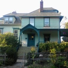 House at 332 Franklin Avenue