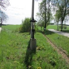 Kříž východně od lomu v Horní Cerekvi u křižovatky na Švábov