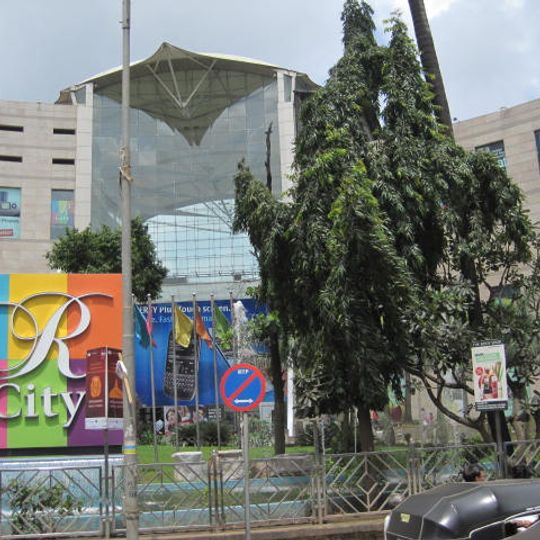 R City Mall