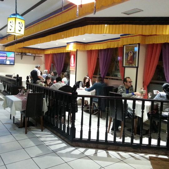Everest Tandoori