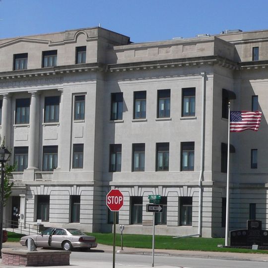 Dodge County Courthouse