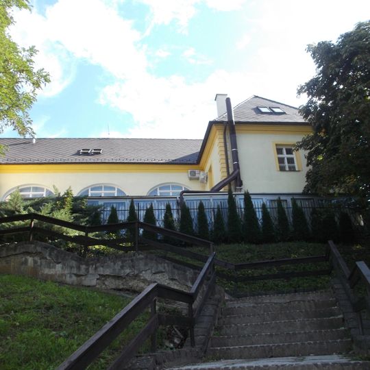 Dubnický kaštieľ, dom služobníctva