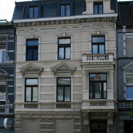 Bismarckstraße 81