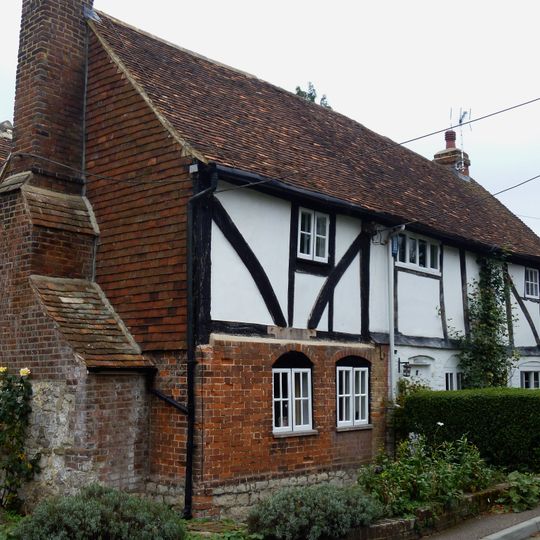 Elizabethan Lodge And Tudor Cottage