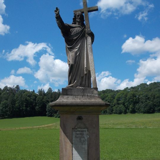 Socha Krista Vítězného u kostela v Levínské Olešnici
