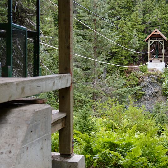 Winner Creek Hand Tram