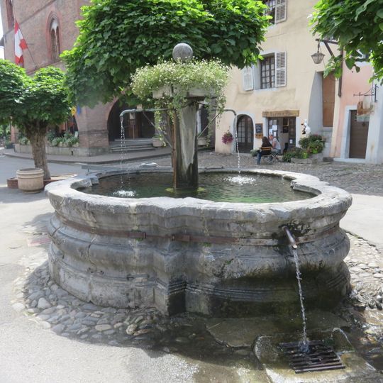 Fontaine de la Grande-Place, Conflans
