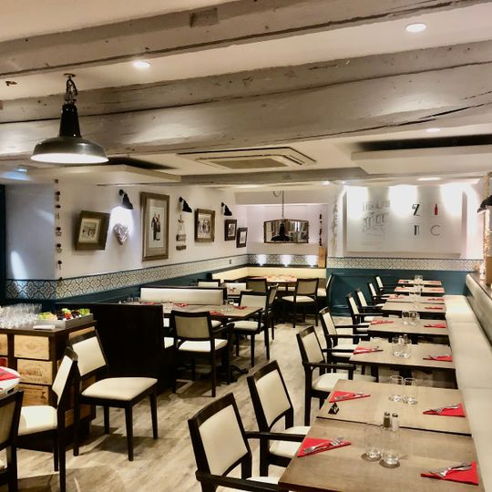 Le Zinc Restaurant