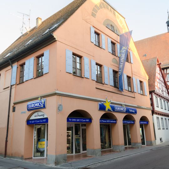 Wohn- und Geschäftshaus