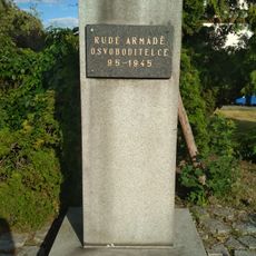 Pomník osvobození v parku v ulici Třebízského ve Slaném