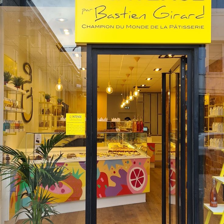 INTENSE par Bastien GIRARD