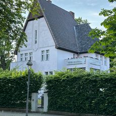 Wohnhaus Sigismundkorso 19, Alemannenstraße 26