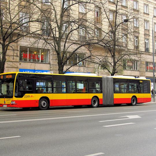 Blok przy ulicy Waryńskiego 28