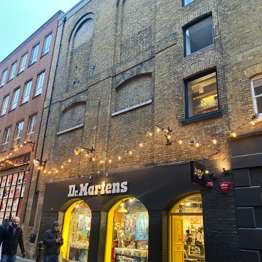 17 And 19, Neal Street Wc2