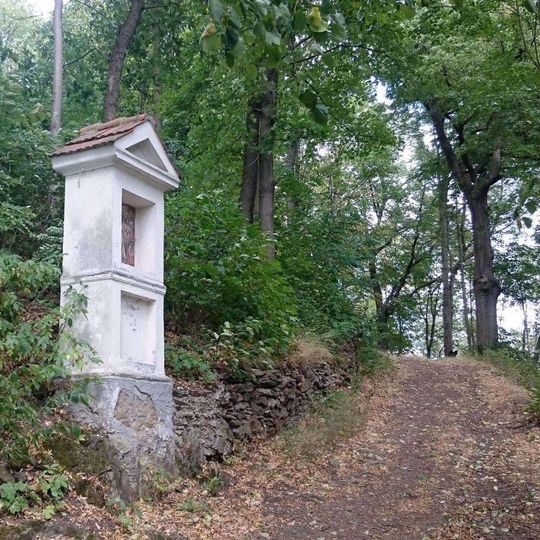 Boží muka na křížové cestě u Mladé Vožice - 10. zastavení