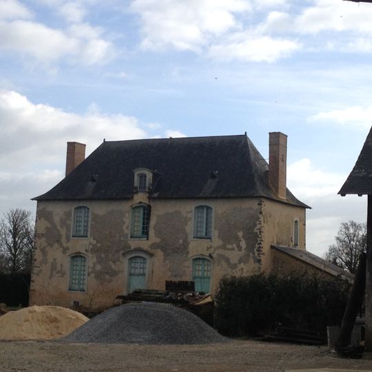 Prieuré génovéfain de Mée