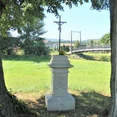 Kříž u cesty mezi ulicemi Okružní a U Lávky v Hrádku nad Nisou