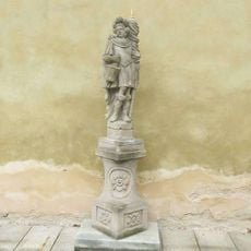 Socha svatého Floriána na nádvoří zámku v Jičíně