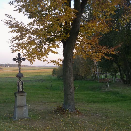 Kříž východně od Hlincovy Hory u pastvin