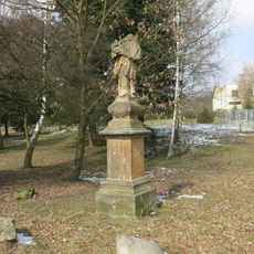 Socha svatého Jana Nepomuckého u Kaštanky za zooparkem v Chomutově