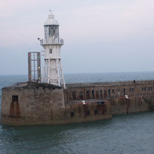 Admiralty Pier light