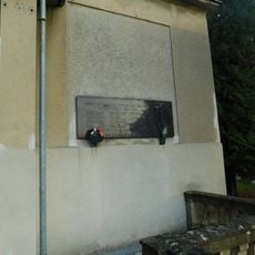 Pamětní deska sokolům zahynulým ve 2. světové válce na sokolovně v Hořicích