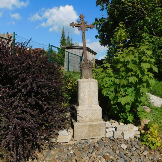 Kříž v severní části Rančířova