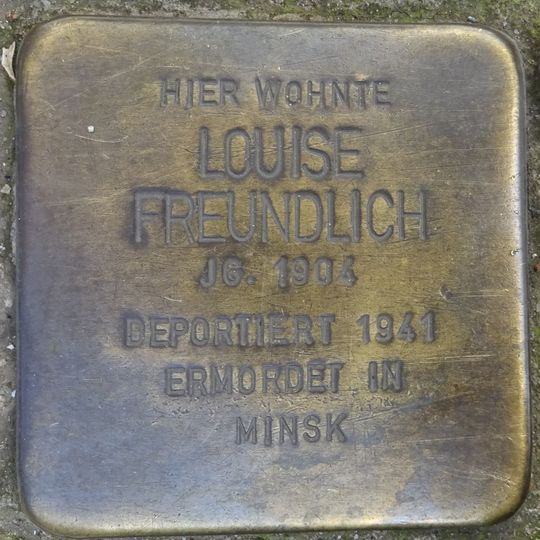 Stolperstein en memoria de Louise Freundlich